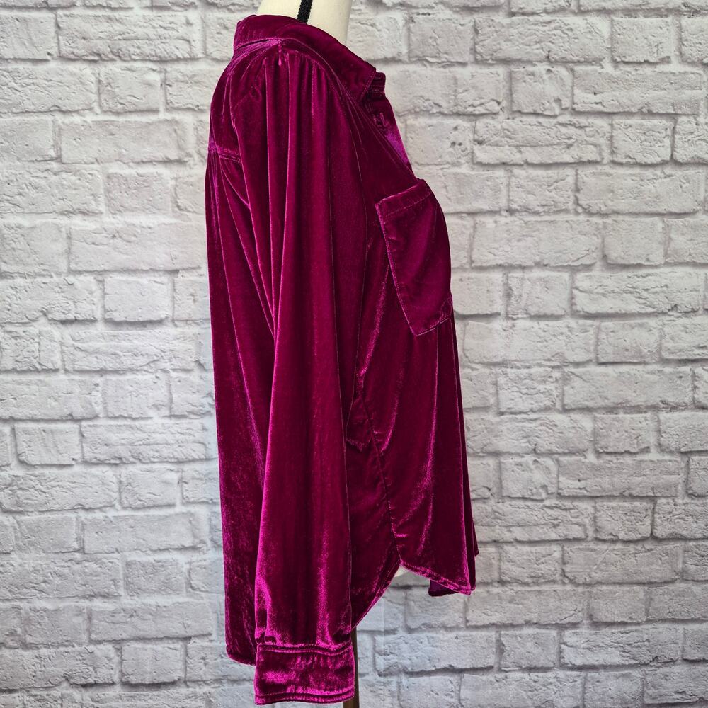 Anthropologie Pilcro Hadley Relaxed Crushed Velvet Button Down Shirt Magenta S - Picture 5 of 10